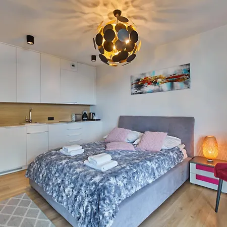 Apartament Deluxe Sea View Pinea 606 公寓 波别罗沃